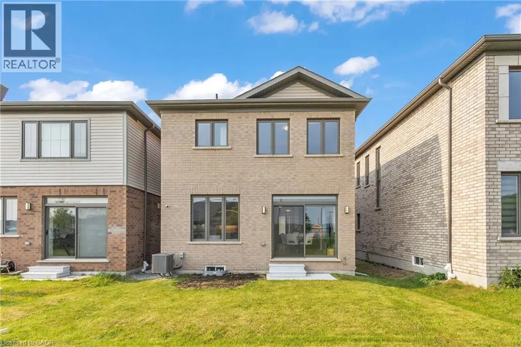 35 CROSSMORE Crescent