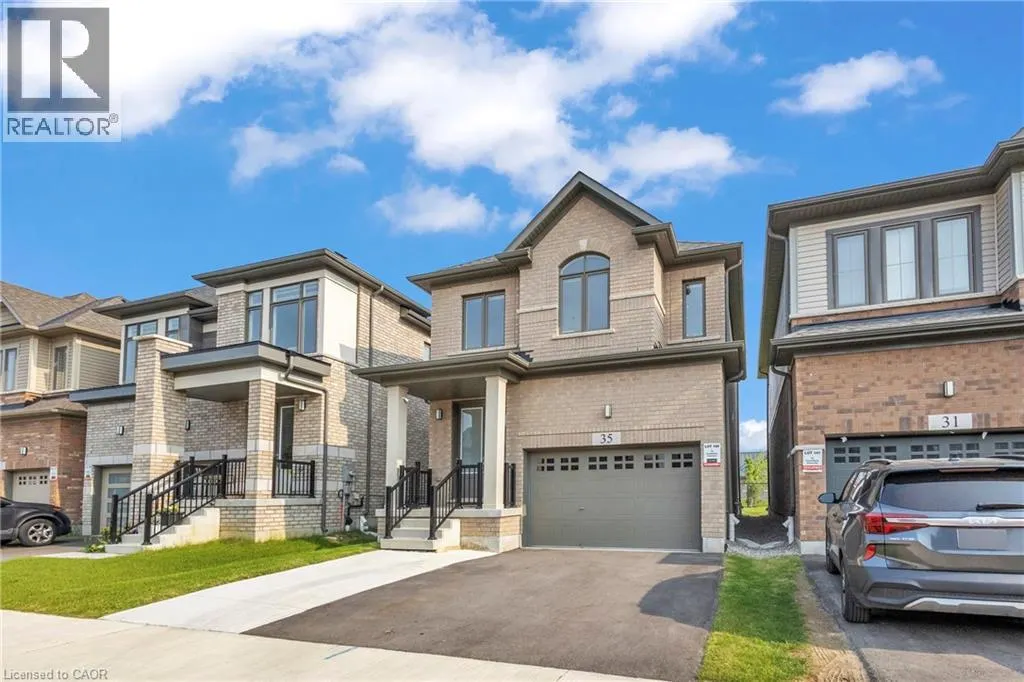 35 CROSSMORE Crescent