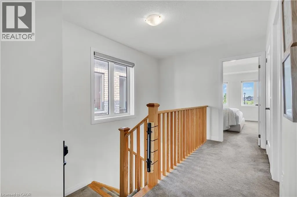 35 CROSSMORE Crescent