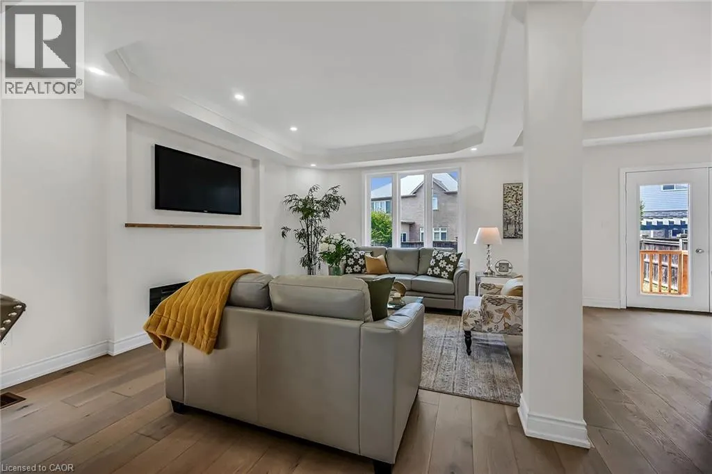 40 DAVINCI Boulevard