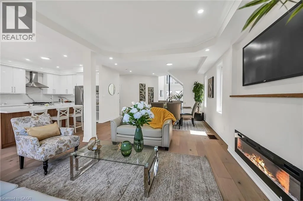 40 DAVINCI Boulevard