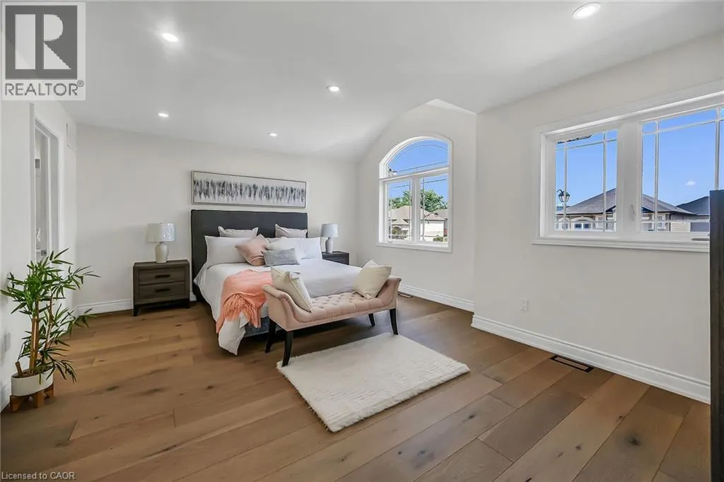 40 DAVINCI Boulevard