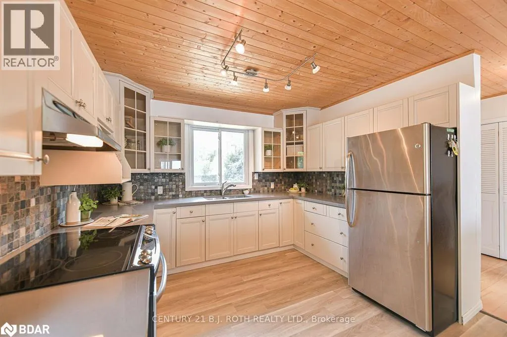 71 CAMPBELL BEACH ROAD
