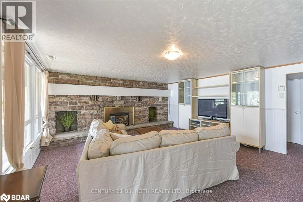 71 CAMPBELL BEACH ROAD