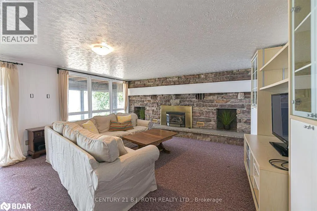 71 CAMPBELL BEACH ROAD