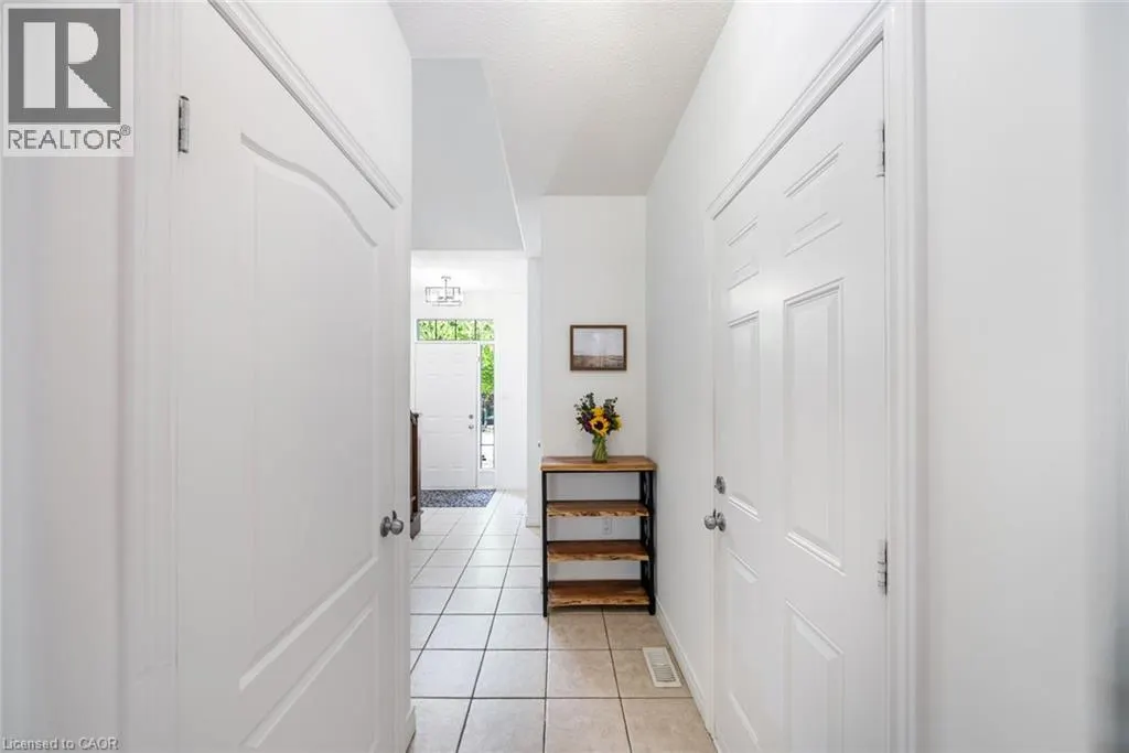 10 LIDDYCOAT Lane Unit# 4, #4