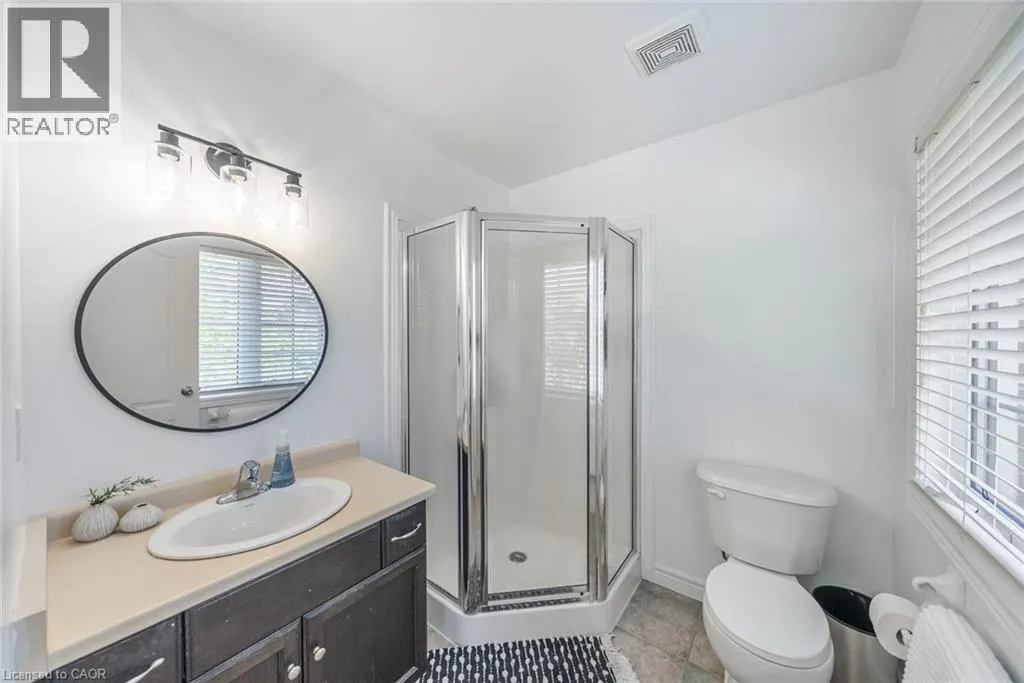 10 LIDDYCOAT Lane Unit# 4, #4