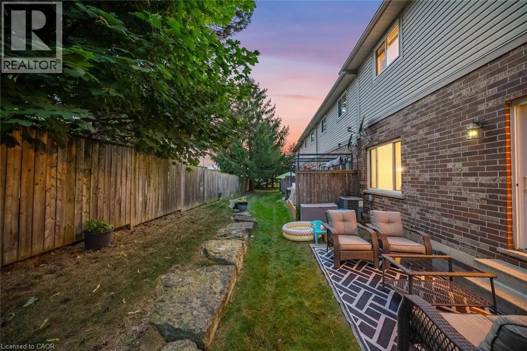10 LIDDYCOAT Lane Unit# 4, #4