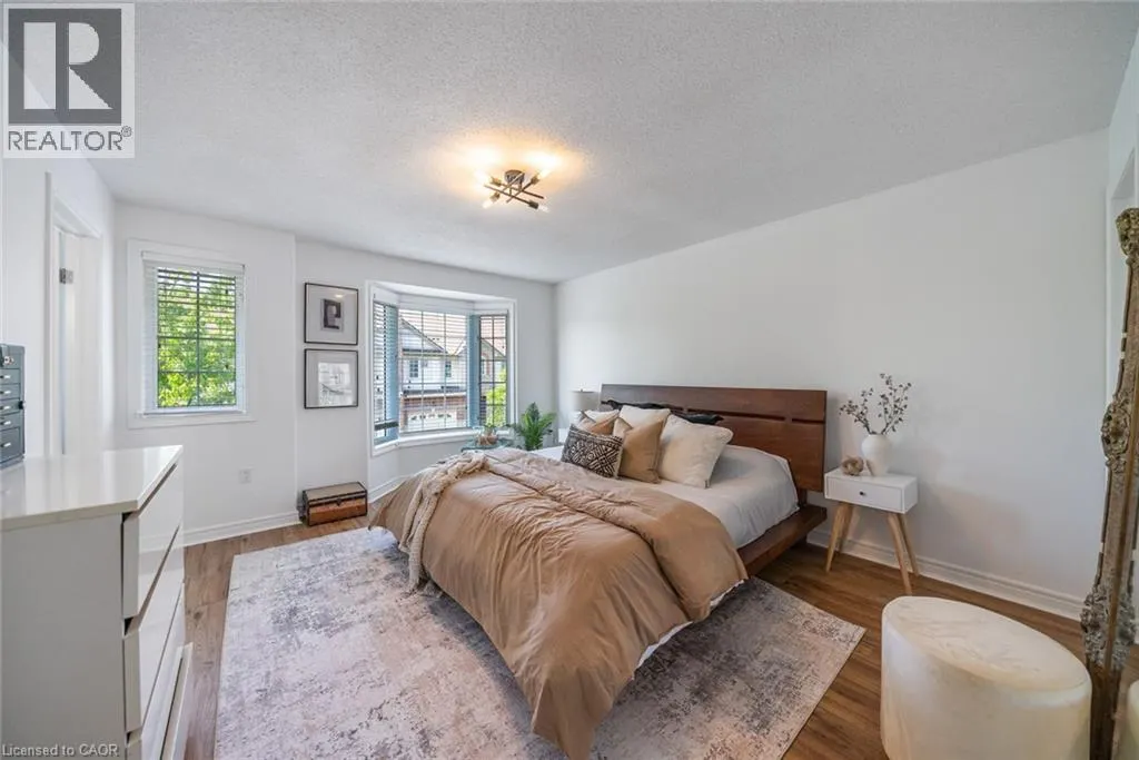10 LIDDYCOAT Lane Unit# 4, #4