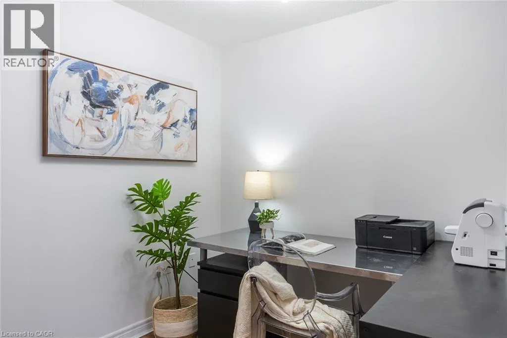 10 LIDDYCOAT Lane Unit# 4, #4