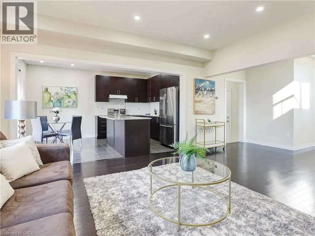 4 SLATER STREET