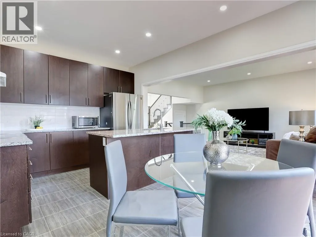 4 SLATER STREET