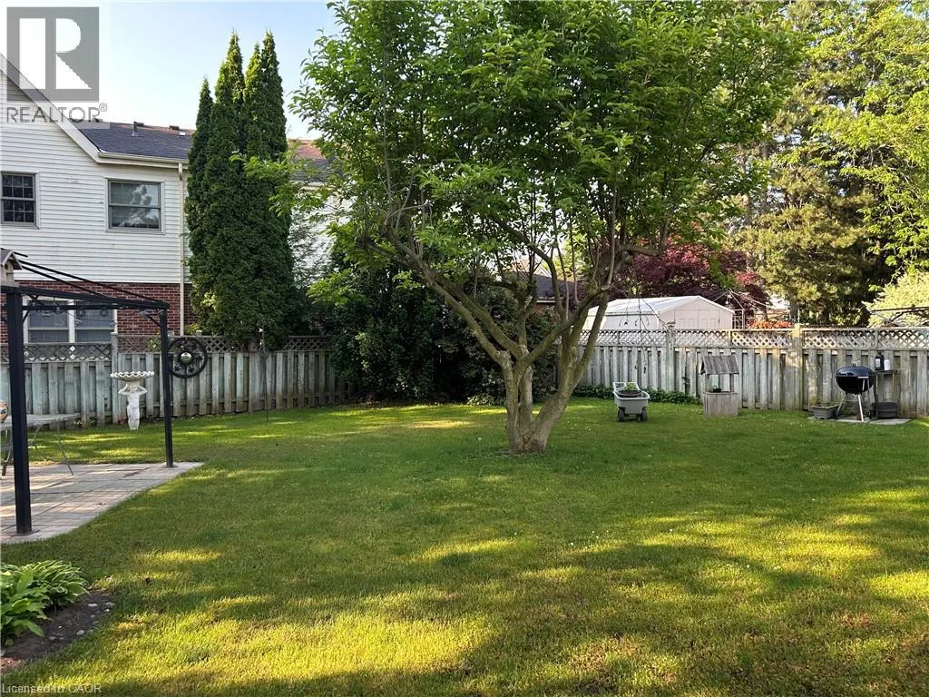 2 ANGLE Street