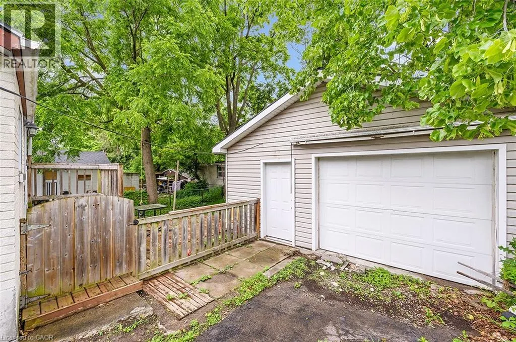 22 MAPLE RIDGE Road