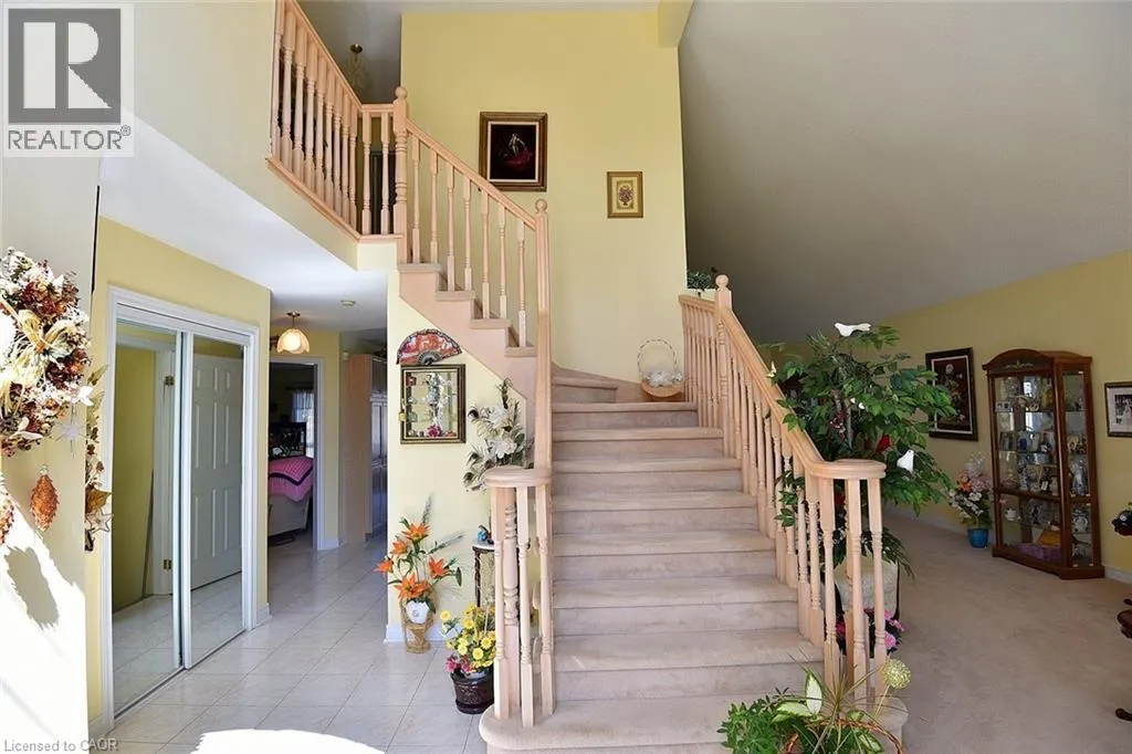 13 CHIANTI Crescent