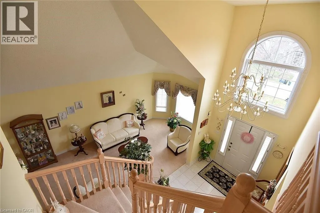 13 CHIANTI Crescent