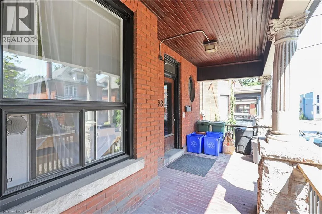28 EASTBOURNE Avenue