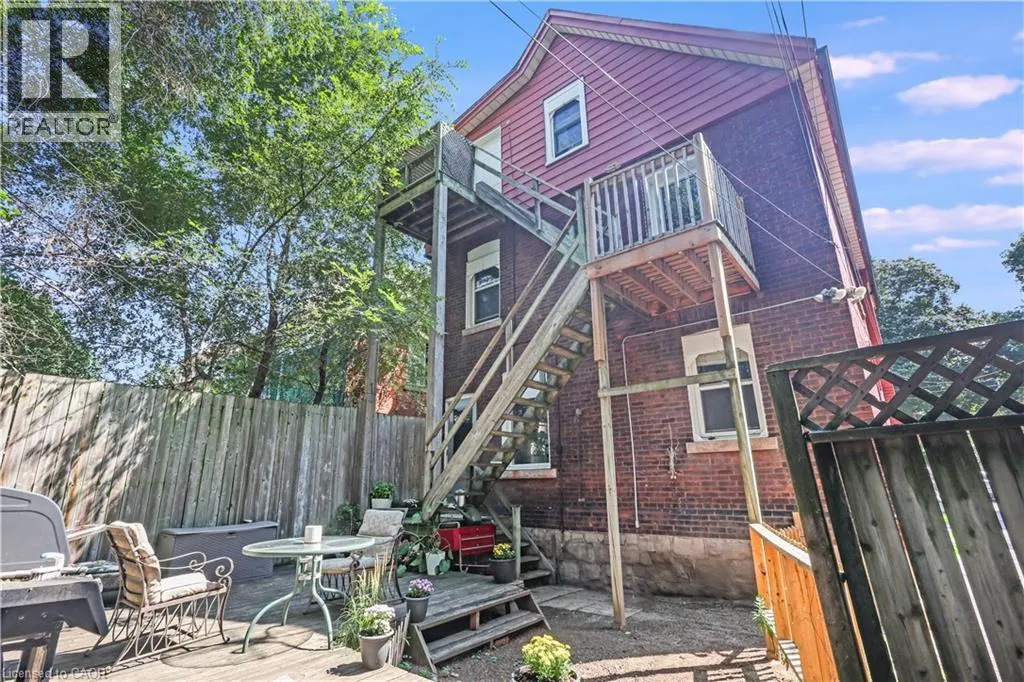 28 EASTBOURNE Avenue