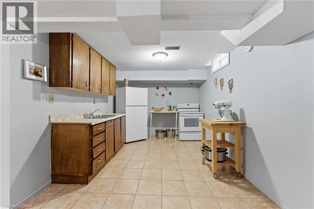 3043 VANDERBILT Road