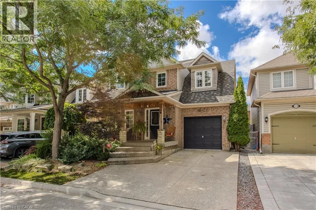 2214 KENNETH Crescent