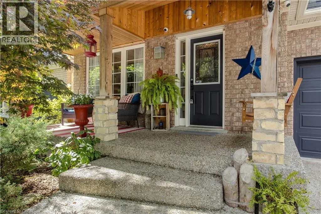 2214 KENNETH Crescent