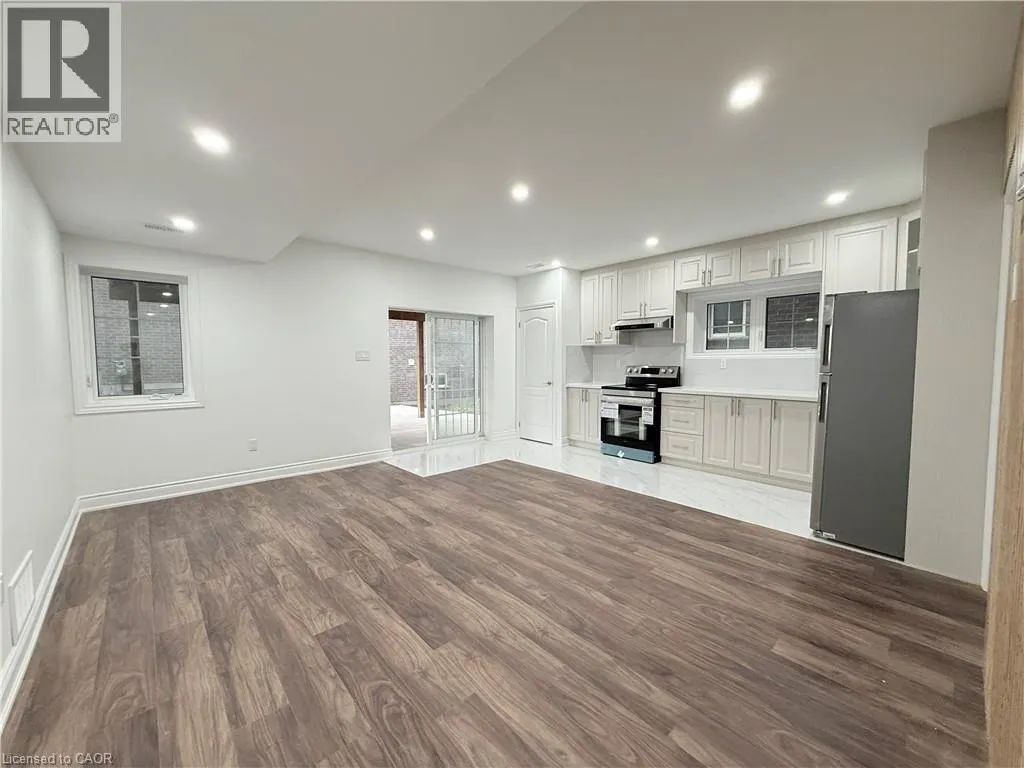 685 THOMAS SLEE Drive Unit# Basement, #Basement