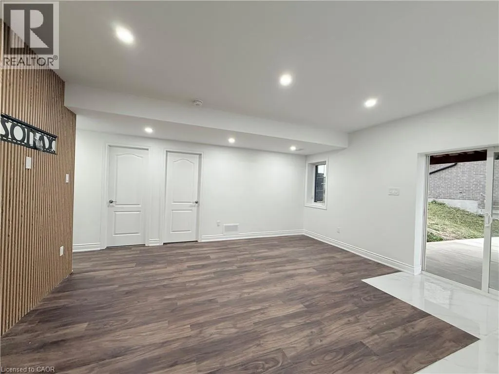 685 THOMAS SLEE Drive Unit# Basement, #Basement