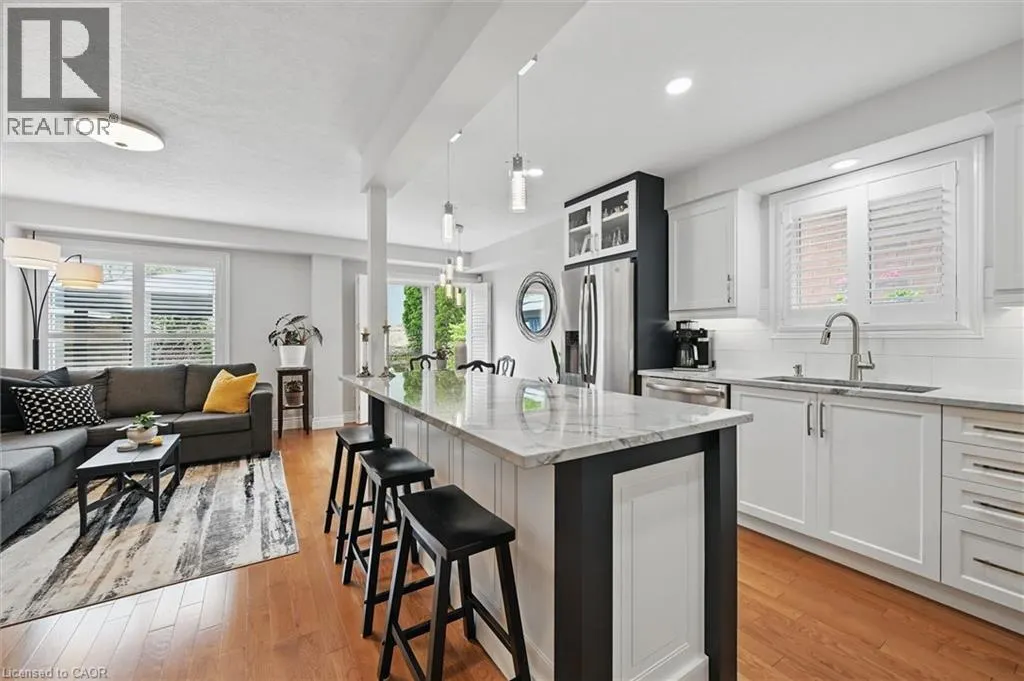 62 VALRIDGE Drive