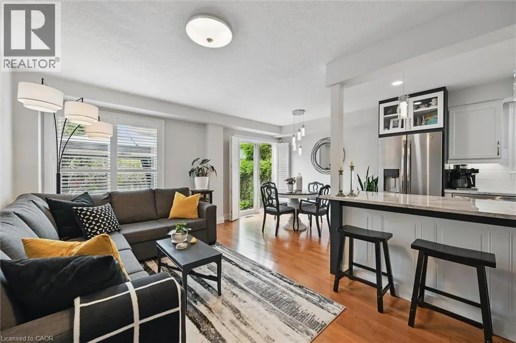 62 VALRIDGE Drive
