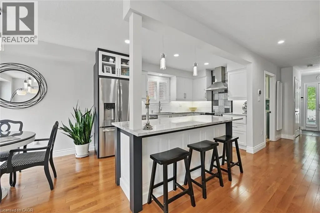 62 VALRIDGE Drive