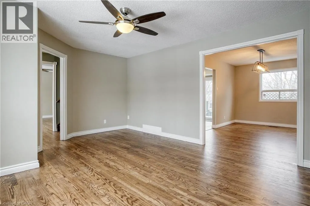 113 BEVERLY Street Unit# MAIN FLOOR, #MAIN FLOOR