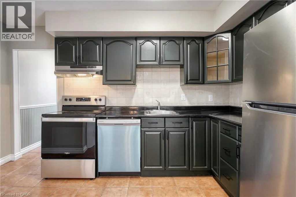113 BEVERLY Street Unit# MAIN FLOOR, #MAIN FLOOR