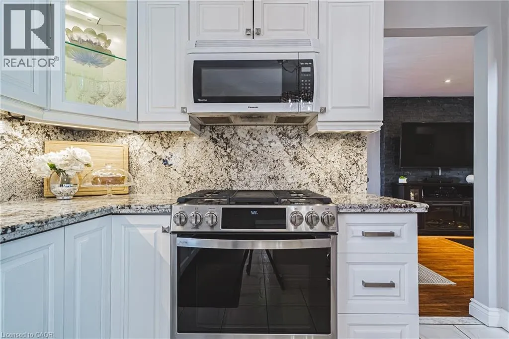 176 HIGHLAND Road W