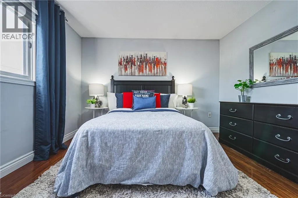 176 HIGHLAND Road W