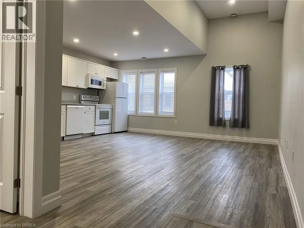 98 LORNE Crescent Unit# 5, #5