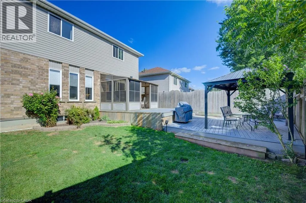 21 SCHNELLER Court