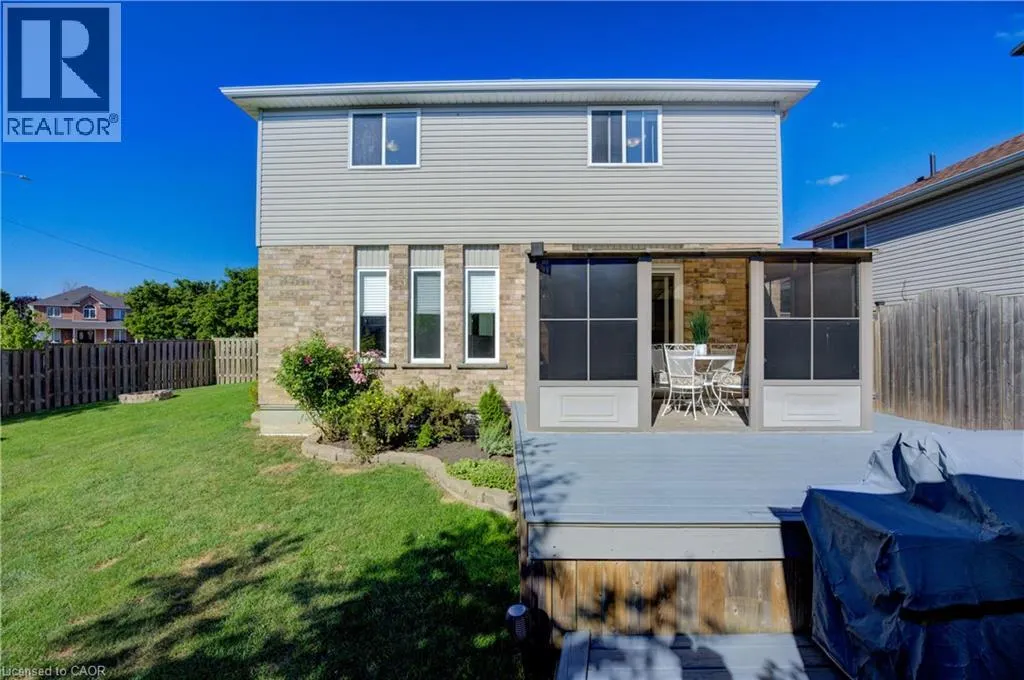 21 SCHNELLER Court