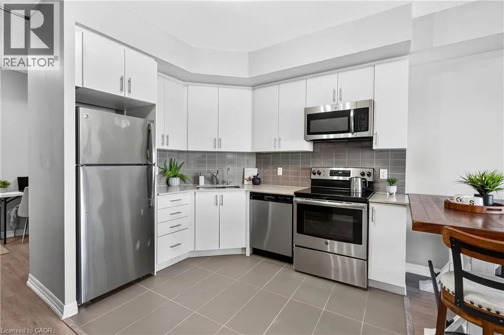 560 NORTH SERVICE Road Unit# 505, #505