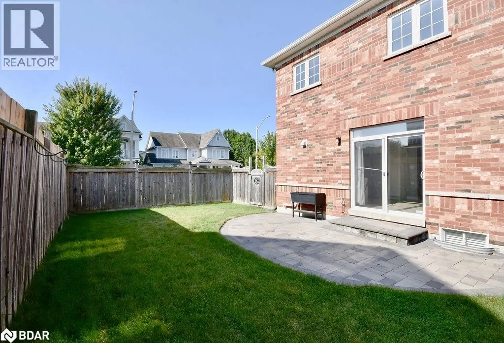 166 SUCCESSION Crescent