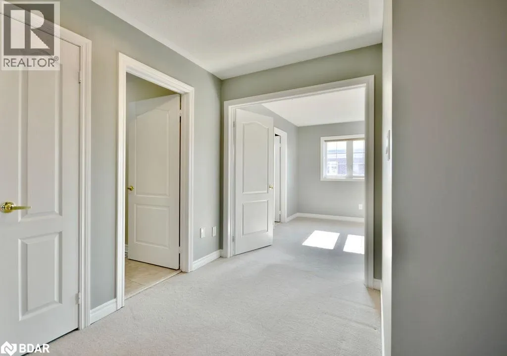 166 SUCCESSION Crescent