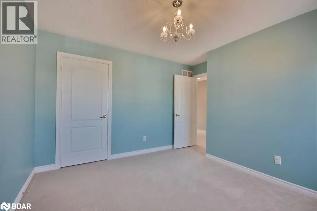 166 SUCCESSION Crescent