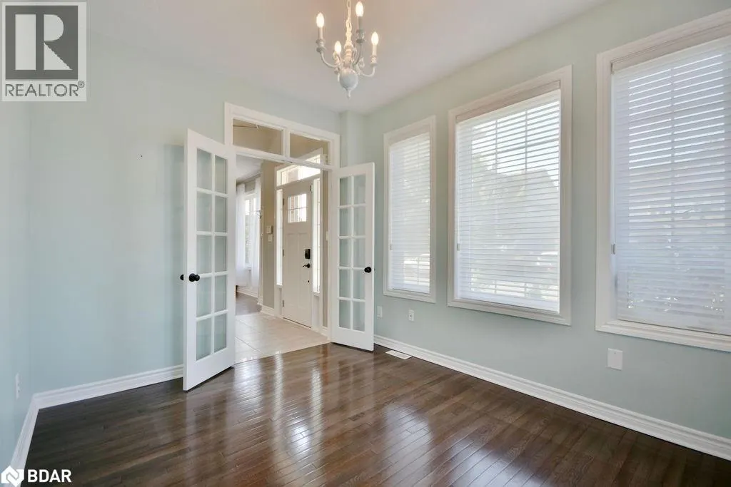 166 SUCCESSION Crescent