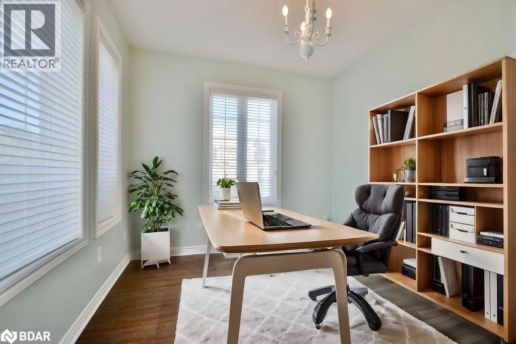 166 SUCCESSION Crescent