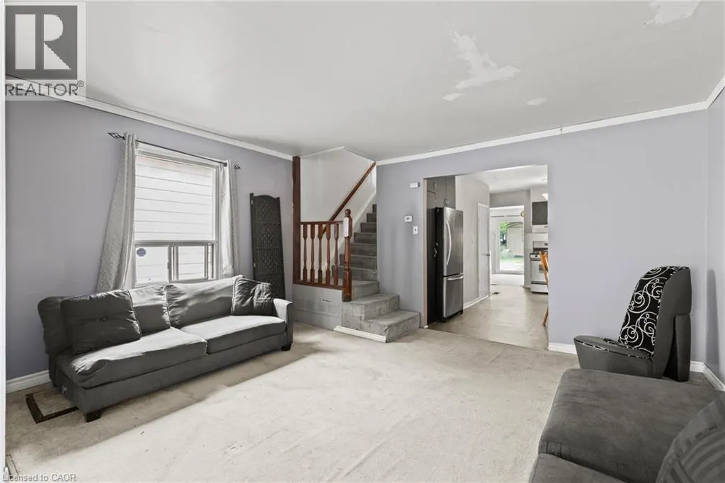 223 EAST 8TH Street