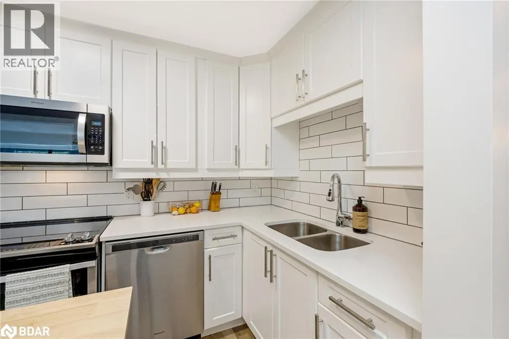 264 ALMA Street Unit# 203, #203