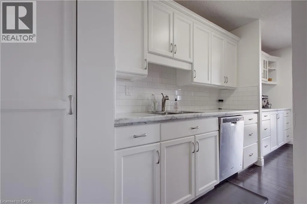 222 JACKSON Street W Unit# 1406, #1406