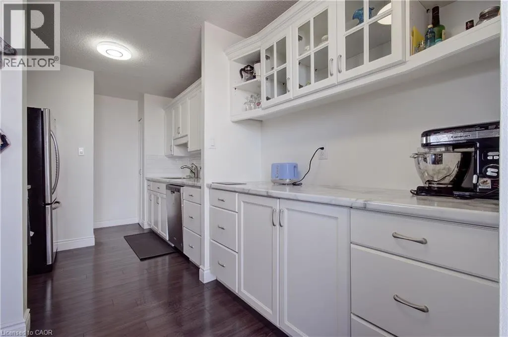 222 JACKSON Street W Unit# 1406, #1406