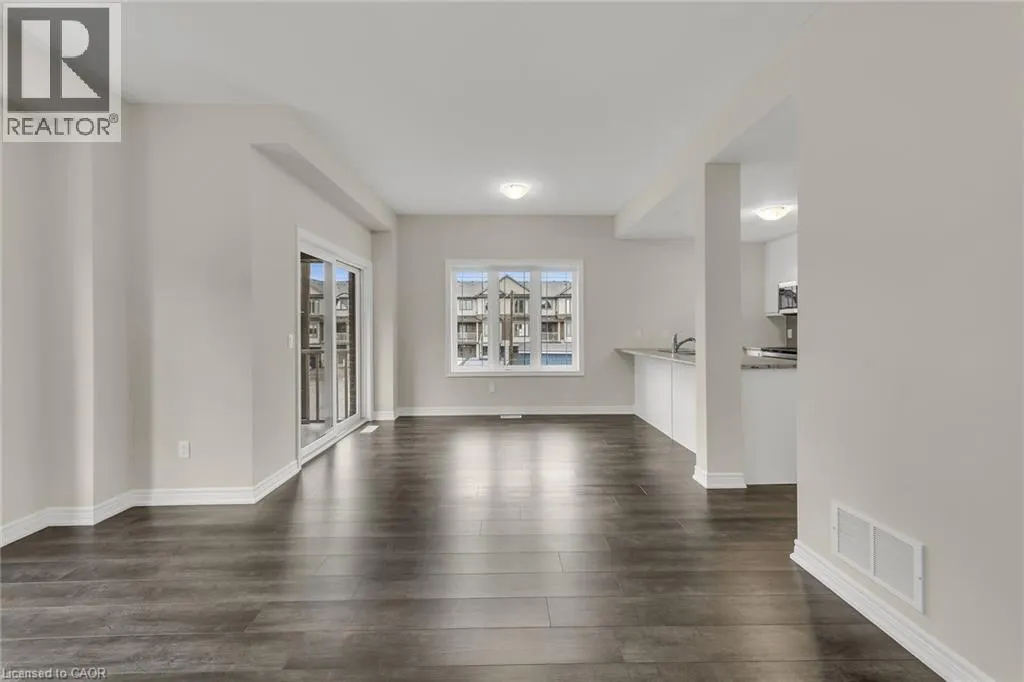 19 PICARDY Drive Unit# 32, #32