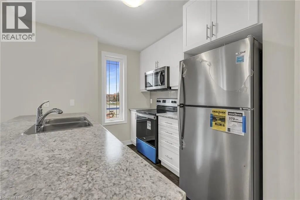 19 PICARDY Drive Unit# 32, #32