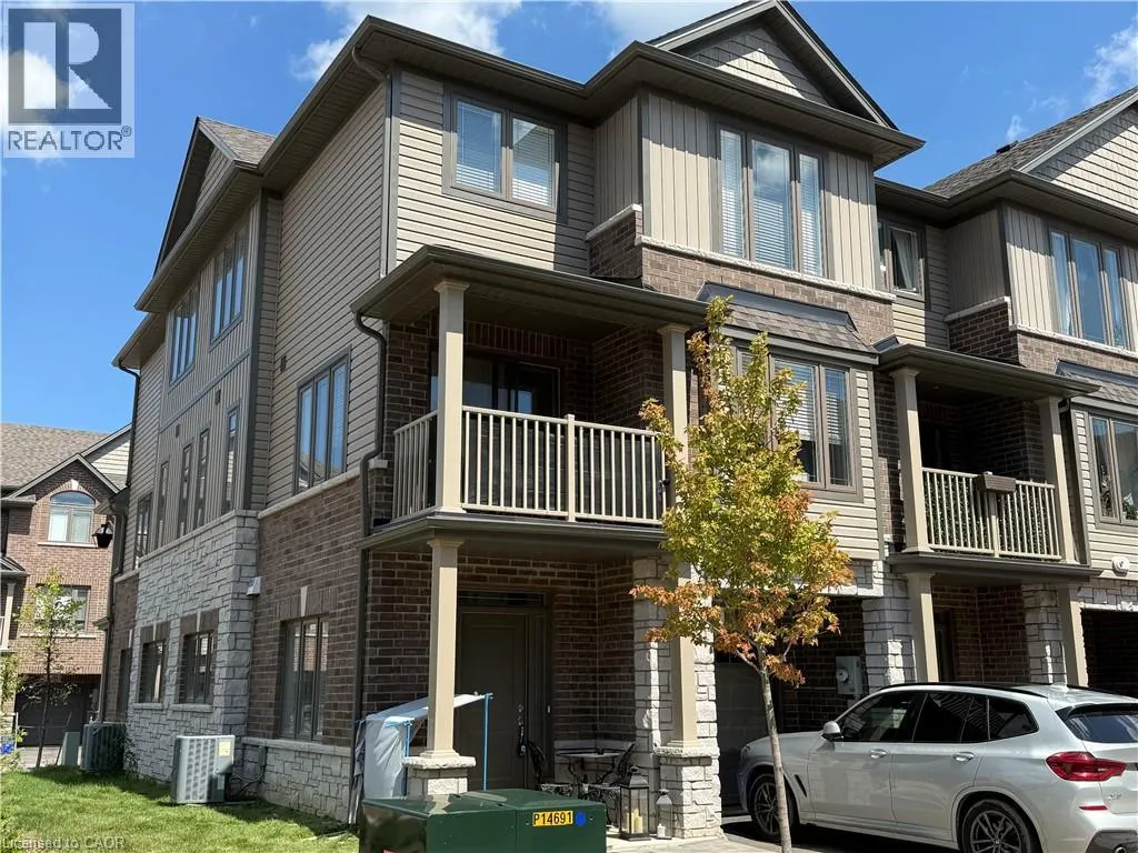 19 PICARDY Drive Unit# 32, #32